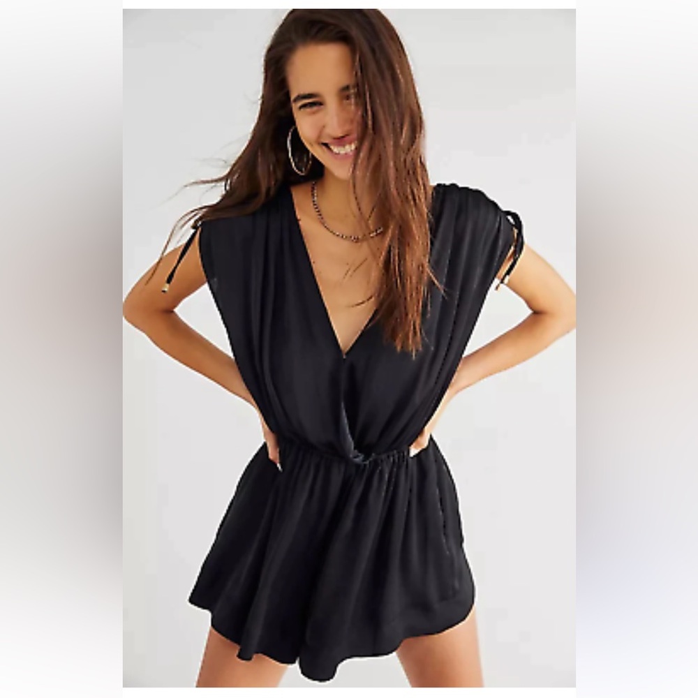 Black V-Neck Short Romper - Women's Casual Playsuit